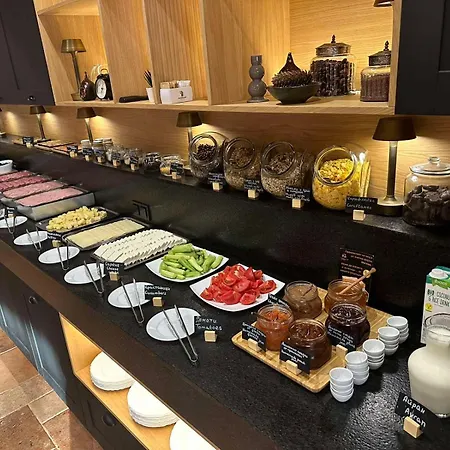 Kiparis Hotel 4*