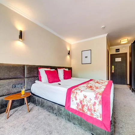 Kiparis Hotel Smolyan