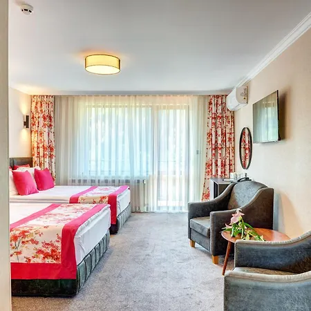 Kiparis Hotell 4*