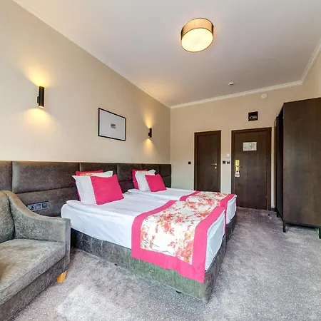 Hotell Kiparis