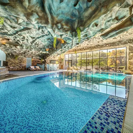 Kiparis Hotell